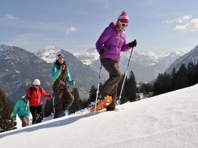 Schneeschuhwandern<br />
in Bad Hindelang